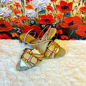Authentic Burberry leather sandals